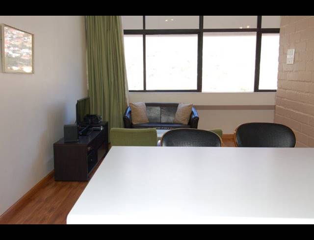 0 BEDROOM PROPERTY TO RENT IN ORANJEZICHT